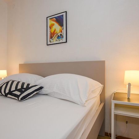 Movo House Apartment Паг Екстериор снимка