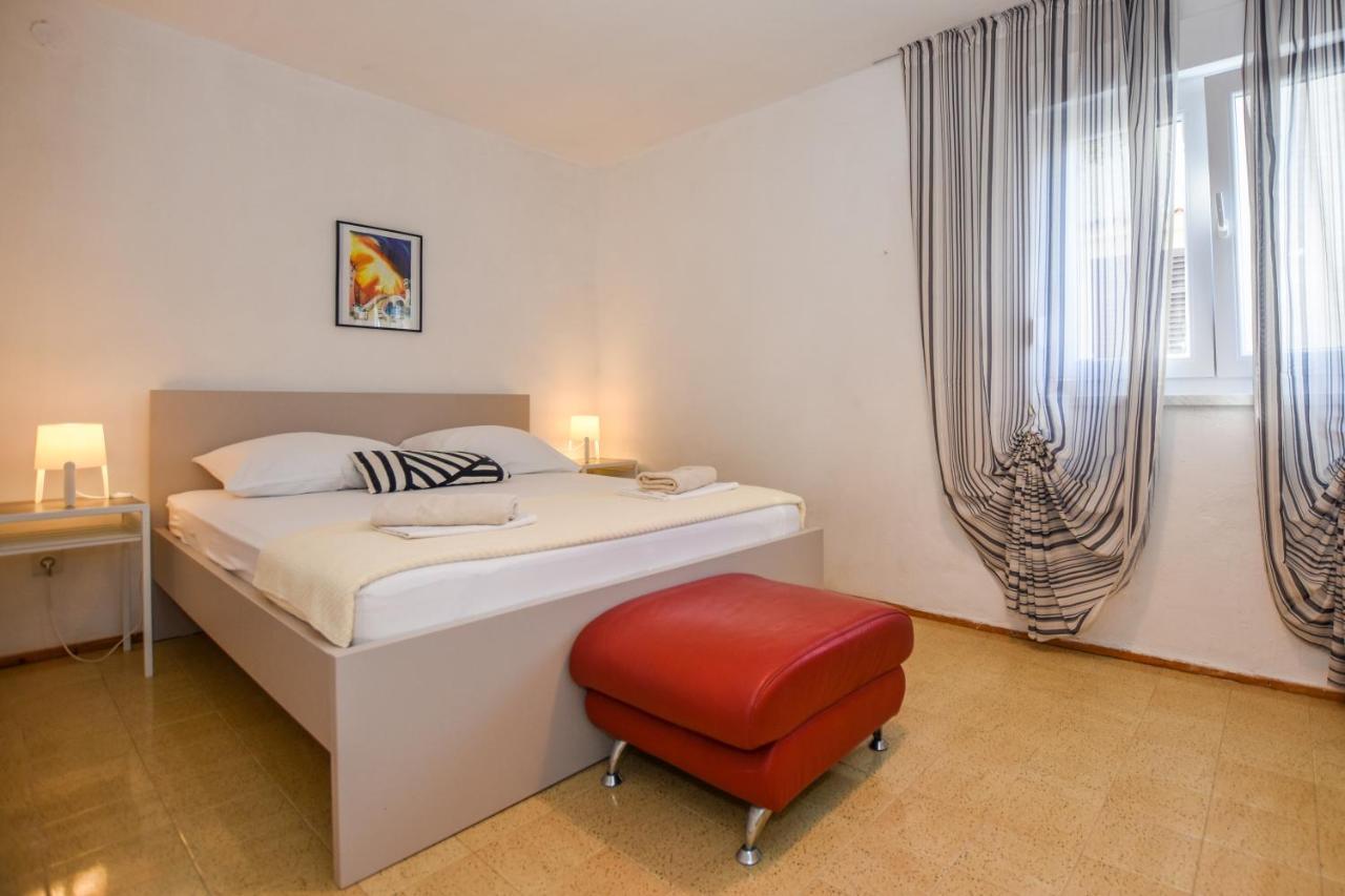 Movo House Apartment Паг Екстериор снимка