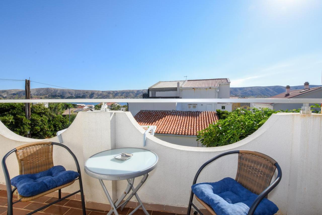 Movo House Apartment Паг Екстериор снимка