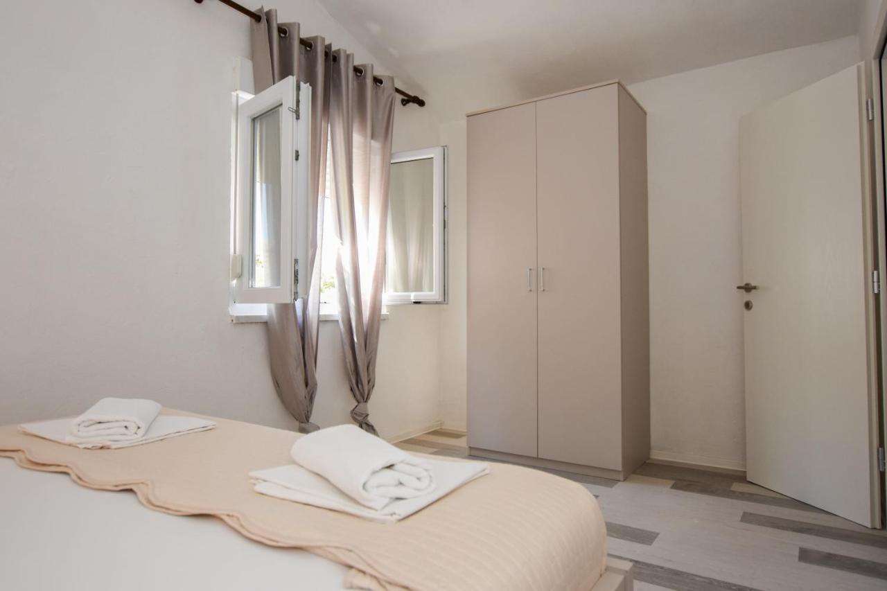 Movo House Apartment Паг Екстериор снимка